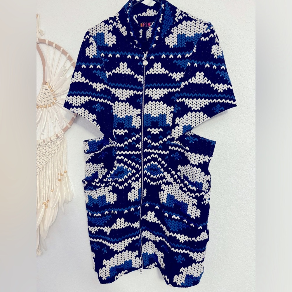 Isle by Melis Kozan NWT Aztec pattern jacket size small